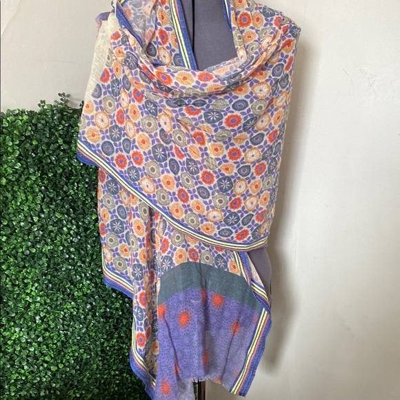 vismaya Accessories - Vismaya Indian Inspired Floral Patterned Scarf